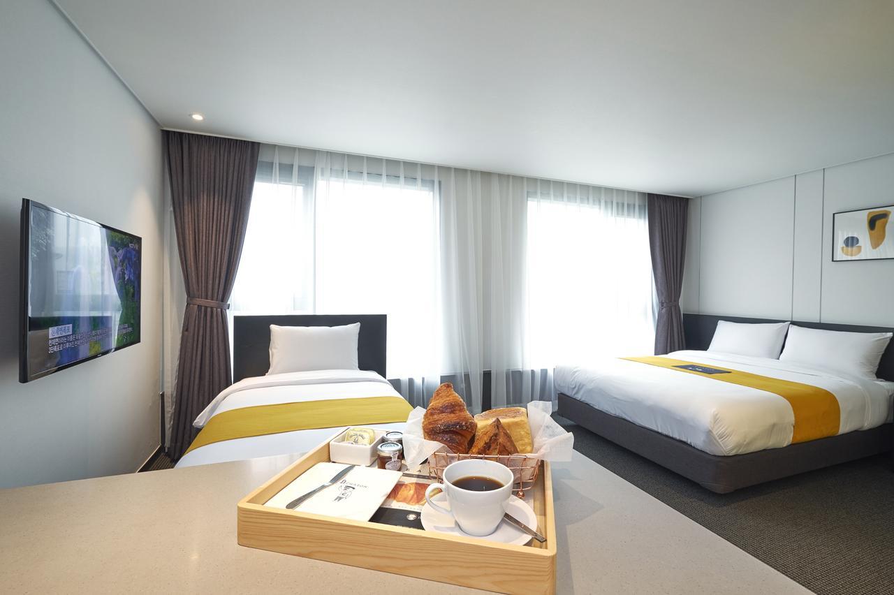סאוגוויפו Chason Hotel The Smile מראה חיצוני תמונה